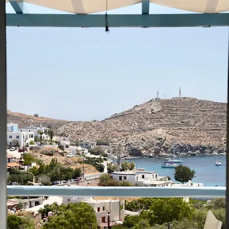 View & Chill Syros Vári